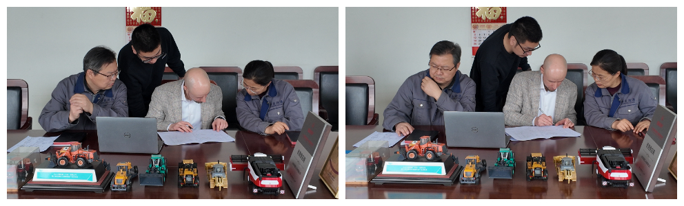 Российские заказчики посетили наш завод, чтобы лично осмотреть и оценить прочность мост экскаватор погрузчик Российские заказчики посетили наш завод, чтобы лично осмотреть и оценить прочность мост экскаватор погрузчик