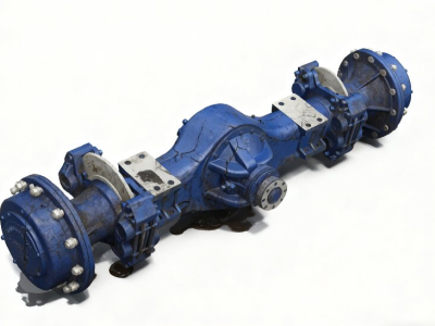 What are the symptoms of a damaged drive axle?
