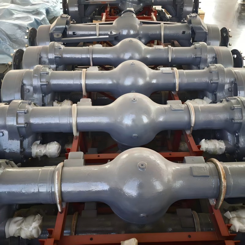 Средне-задний ведущий мост грейдера