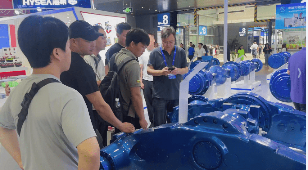 The company took part in the construction of construction equipment in Changsha, demonstrating innovative products and technical advantages The company took part in the construction of construction equipment in Changsha, demonstrating innovative products and technical advantages